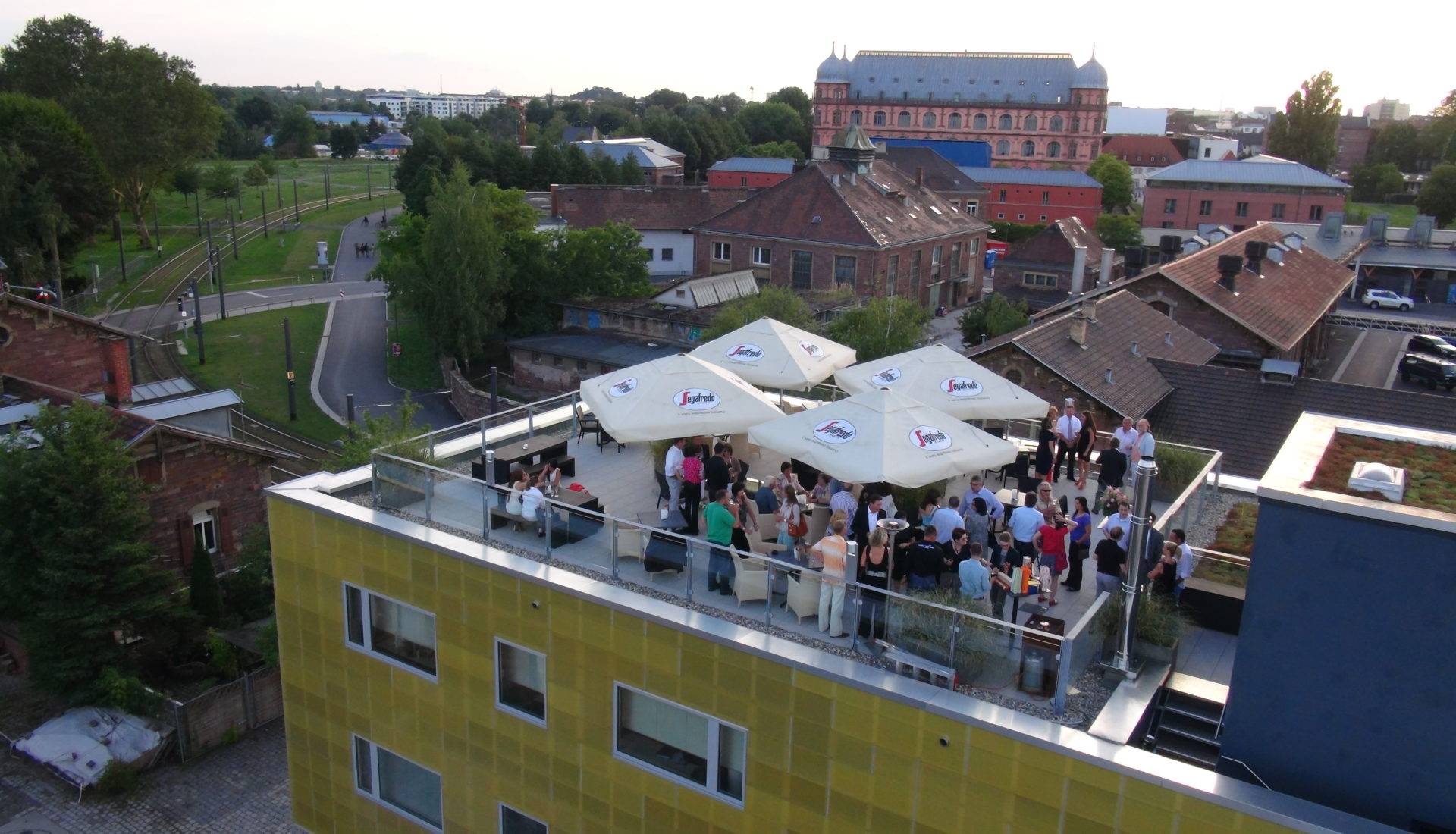 Dem Himmel so nah: unsere Dachterrasse